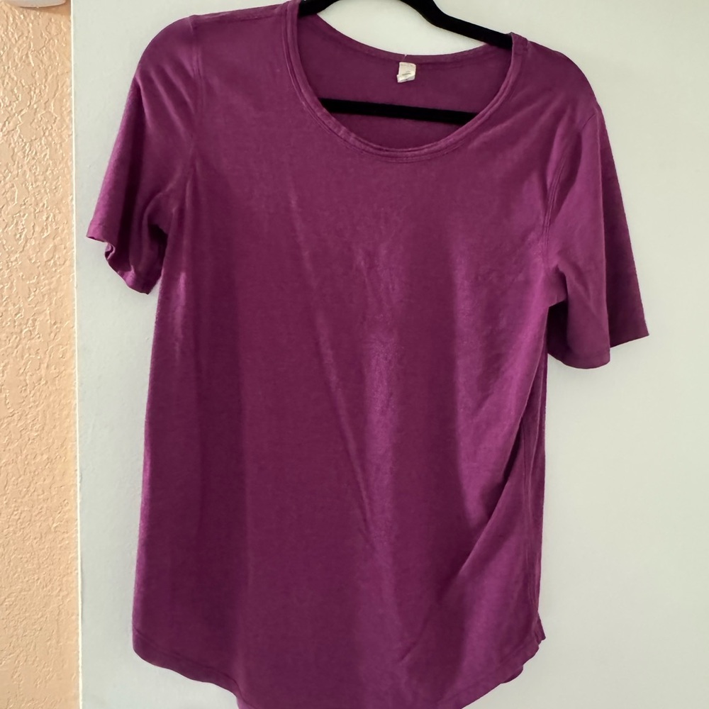 Lululemon athletica Love Tee Shirt size 8 Magenta